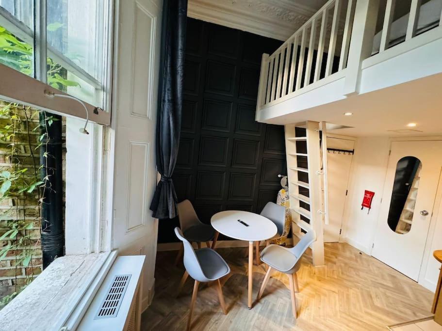 Trio'S Haven In Portebello Road لندن المظهر الخارجي الصورة